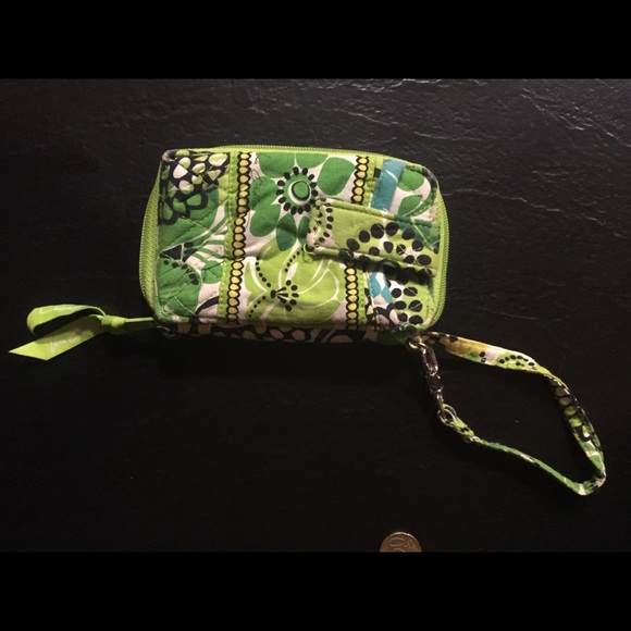 Vera Bradley Wristlet - Picture 1 of 3